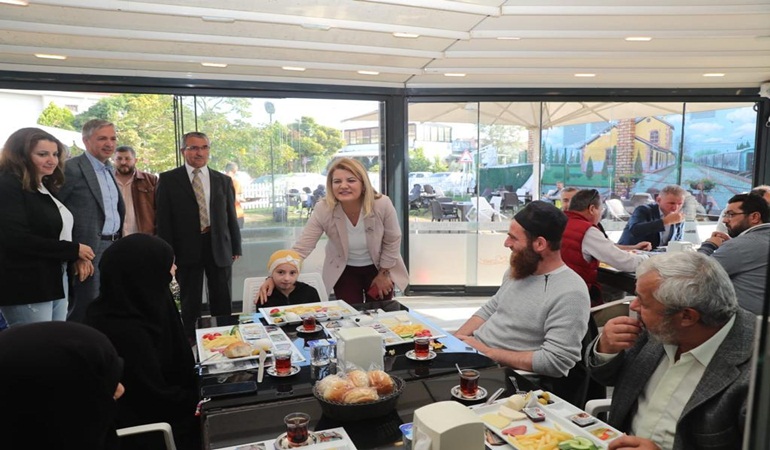 Başkan Hürriyet din görevlilerini kahvaltıda ağırladı