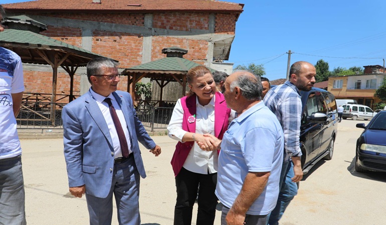 Başkan Hürriyet, Kandıra Safalı Mahallesi sakinleriyle bayramlaştı