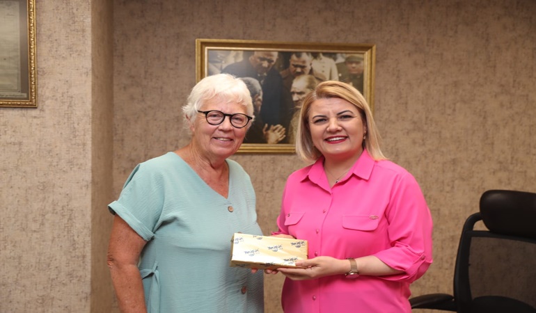 Başkan Hürriyet, Kültür Rotaları Derneği ile bir araya geldi