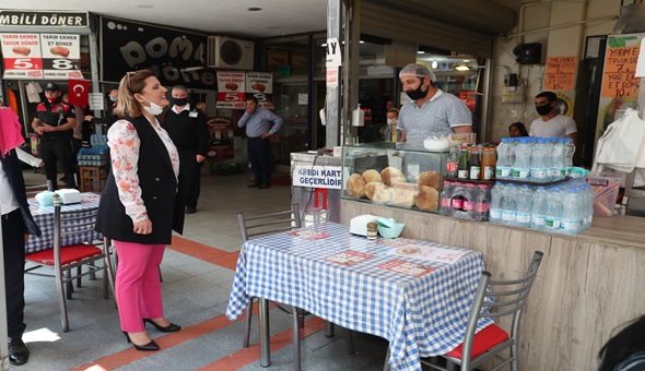 Başkan Hürriyet normalleşme adımıyla soluğu esnafın yanında aldı