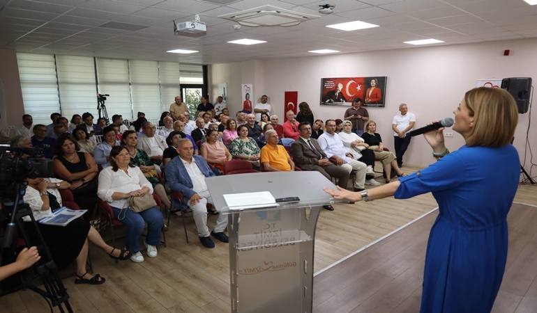 Başkan Hürriyet o mahallede kentsel dönüşüm için kolları sıvadı