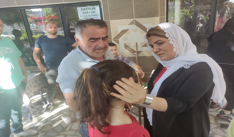 Başkan Hürriyet, öldürülen Birgül Göksu’nun ailesine başsağlığı diledi