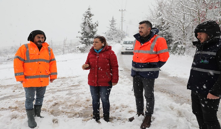 Başkan Hürriyet, Tavşantepe’de kar denetimine çıktı