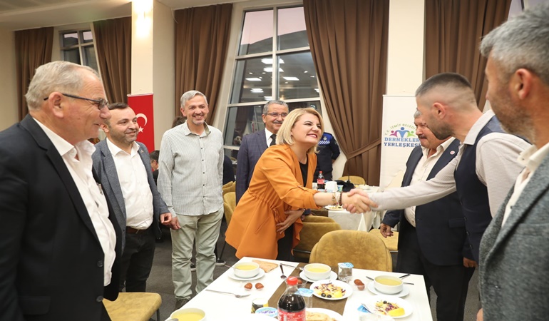 Başkan Hürriyet'ten Muhtarlara: Birlikten hizmet doğar