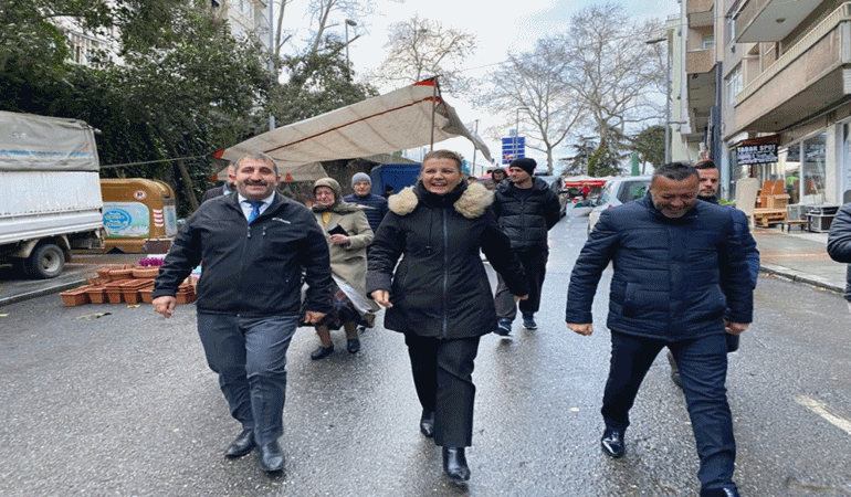 Başkan Hürriyet’ten Pazar turu