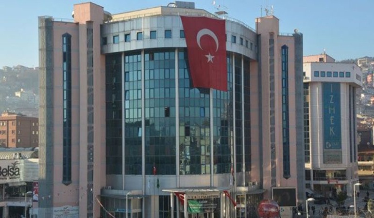 Başkan Hürriyet tüm İzmitlileri Halk Bayramlaşmasına davet etti