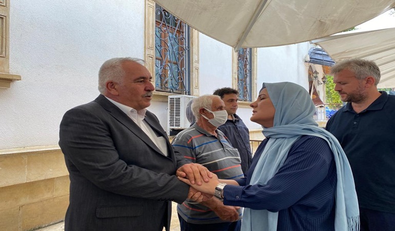 Başkan Hürriyet Tuncay Aşkın’ı acı gününde yalnız bırakmadı