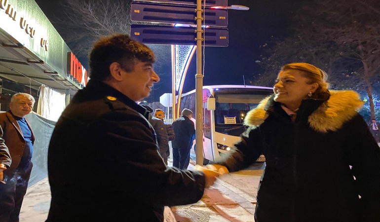 Başkan Hürriyet yine sabah erken saatte işçilerle buluştu