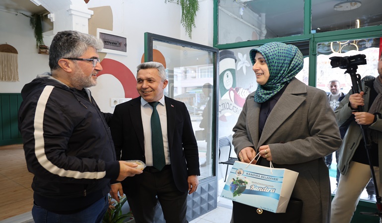 Başkan Ölmez’den Kandil dolayısıyla esnaf turuna çıktı