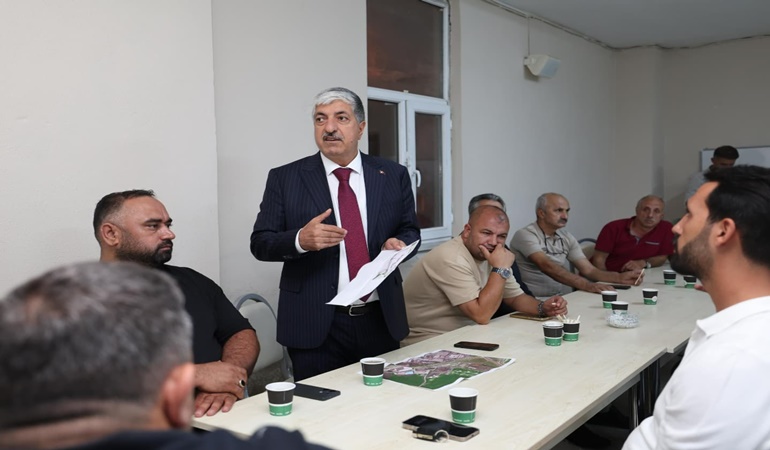 Başkan Ömeroğlu, Kayapınar Mahallesi'nde not aldı, söz verdi