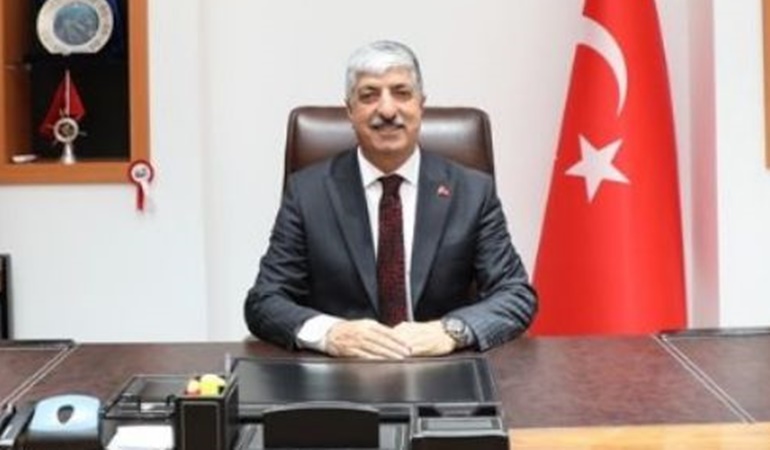 Başkan Ömeroğlu’ndan 23 Nisan mesajı: Birlik ve beraberlik adına el ele verelim