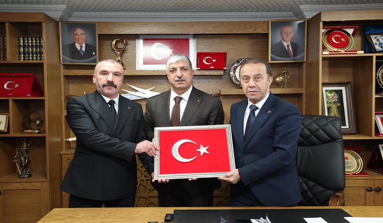 Başkan Ömeroğlu’ndan MHP’ye kutlama ziyareti