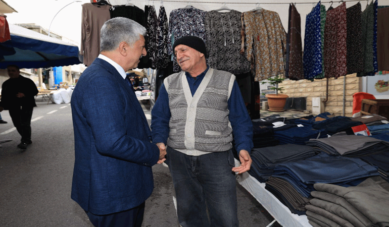Başkan Ömeroğlu’ndan Pazar turu 