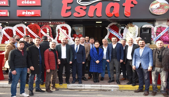 Başkan Özlü’den bir günde 3 işyeri açılışı