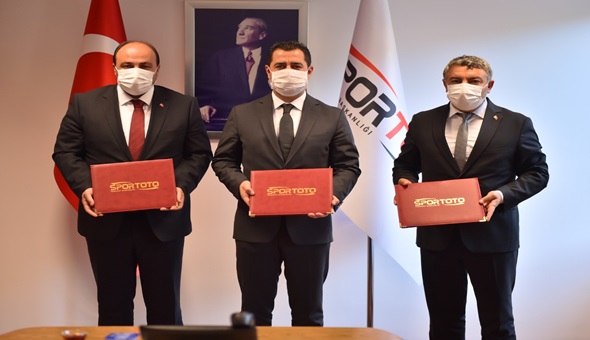 Başkan Şayir, Ankara’dan müjdesiz dönmüyor