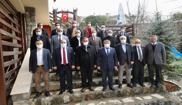 Başkan Şayir’den muhtarlara hizmet sunumu!