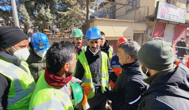 Başkan Şayir, gözyaşlarına hakim olamadı!