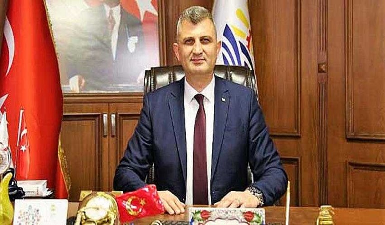 Başkan Sezer bayramı kutladı