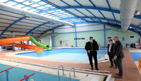 Başkan Sezer'den yüzme havuzu talimatı