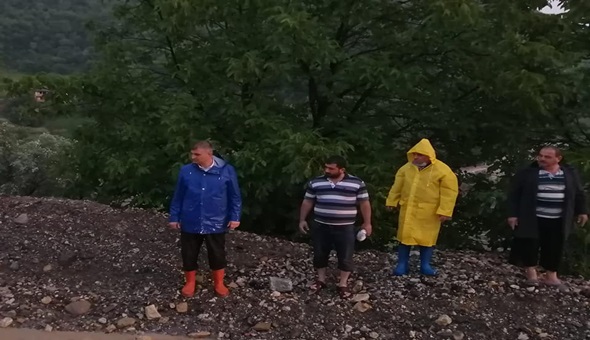 Başkan Sezer ilk andan bu yana sahadaydı