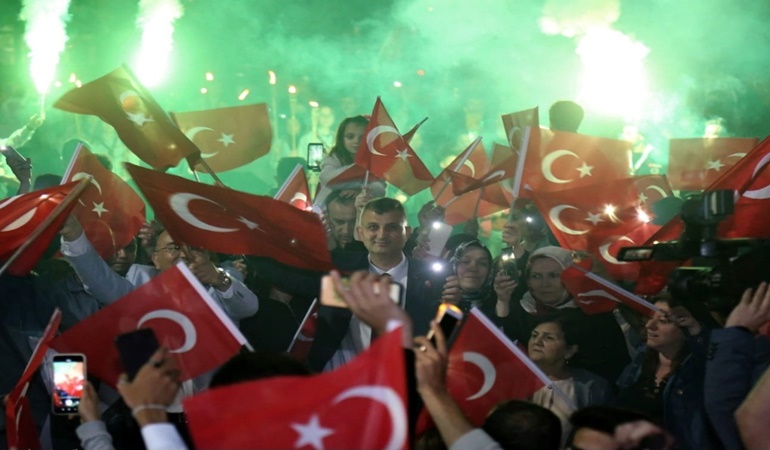 Başkan Sezer: Kutlu bir gündür 19 Mayıs