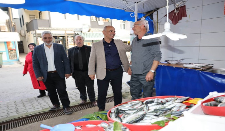 Başkan Söğüt, Çamlıtepe’de esnaf ve vatandaşları dinledi