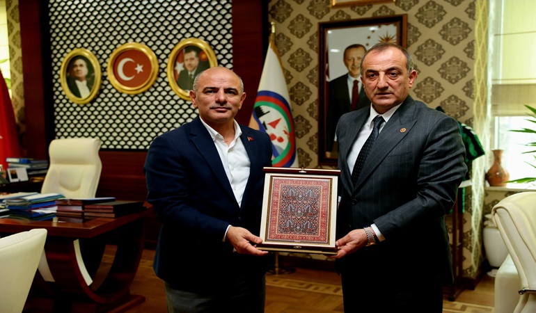 Başkan Söğüt, MHP’li vekili makamında ağırladı