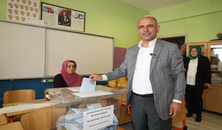 Başkan Söğüt oyunu kullandı