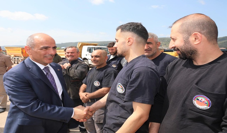 Başkan Söğüt personelle bayramlaştı