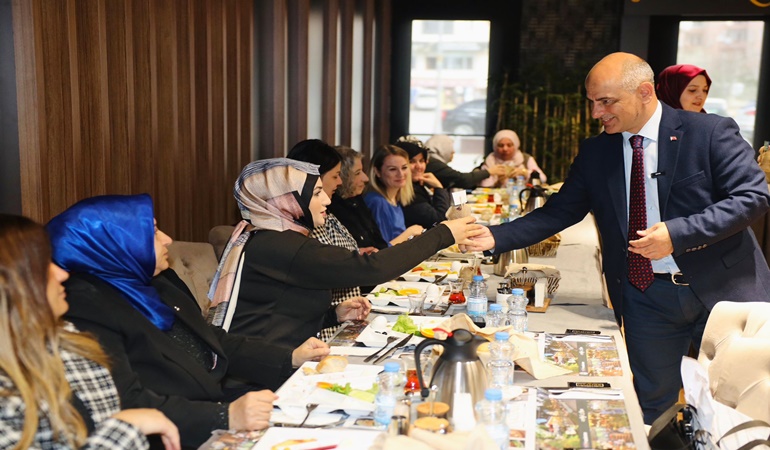 Başkan Söğüt, şehit aileleriyle buluştu