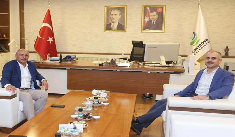 Başkan Söğüt’ten hacdan dönen Çiftçi’ye ziyaret