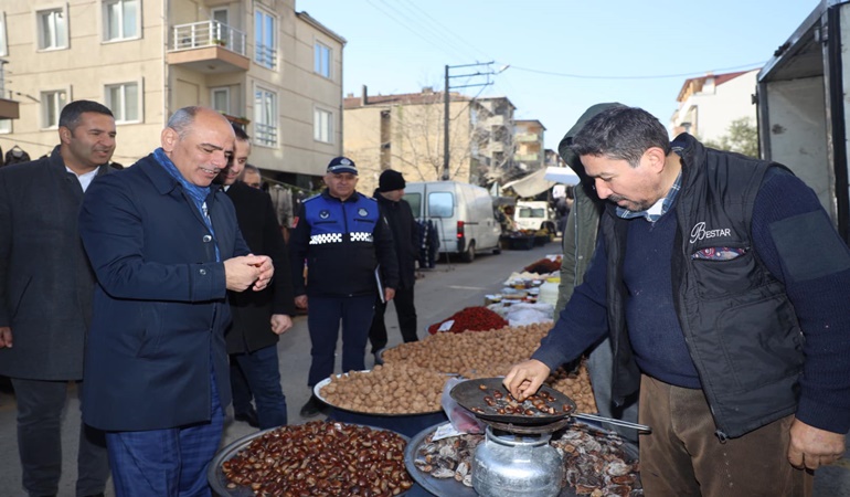 Başkan Söğüt’ten pazar turu