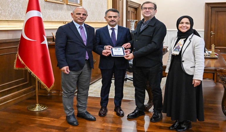 Başkan Söğüt’ten Vali Aktaş’a davet