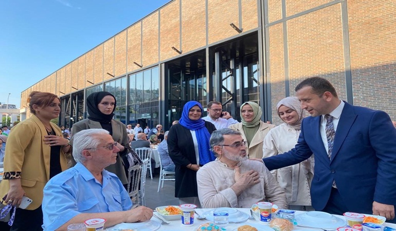 Başkan Tutuş'tan İzmit teşkilatına yüzde 52 teşekkürü