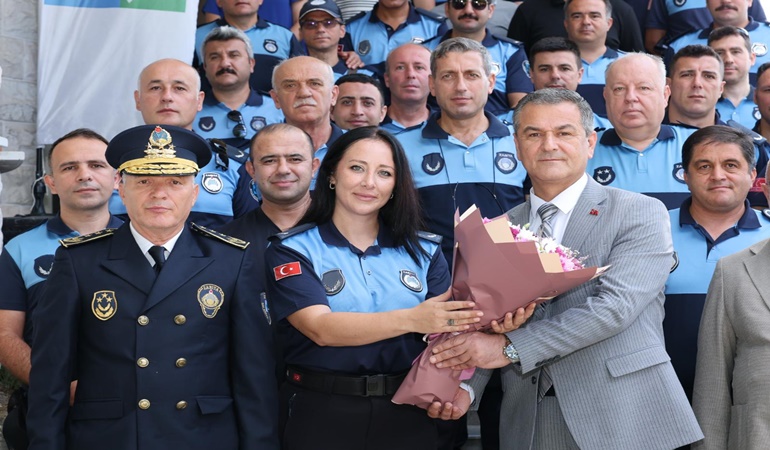 Başkan Vekili Lütfü Obuz iyi ki varsınız diyerek zabıta personelini tebrik etti