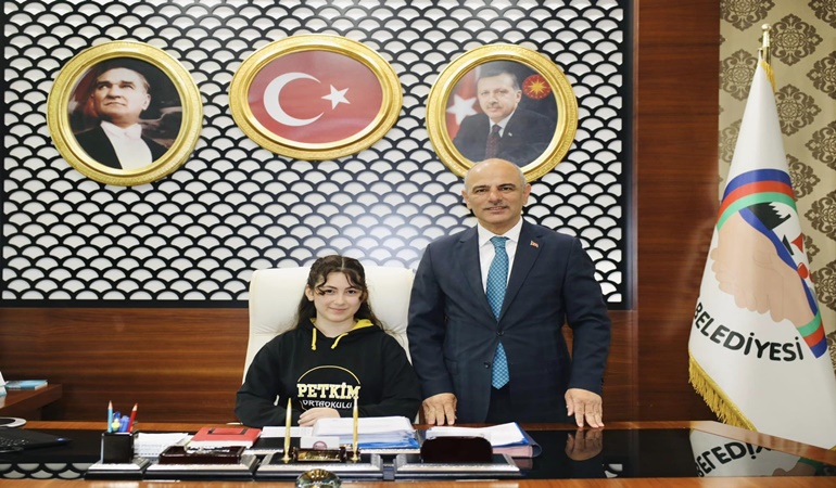 Başkandan ilk talimat: Körfez’e Bilim-Sanat Sokağı