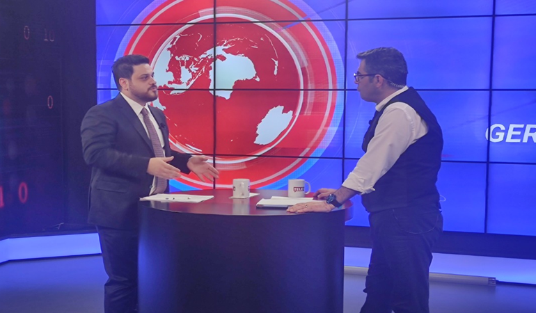 Başörtülü hanımefendilerin en az yüzde 50'si AKP demiyordur