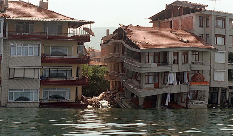 Beklenen büyük depremle ilgili yeni uyarı