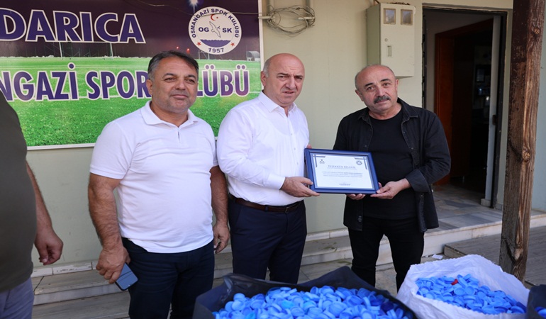 Belediye, muhtarlık işbirliğinde örnek geri dönüşüm uygulaması