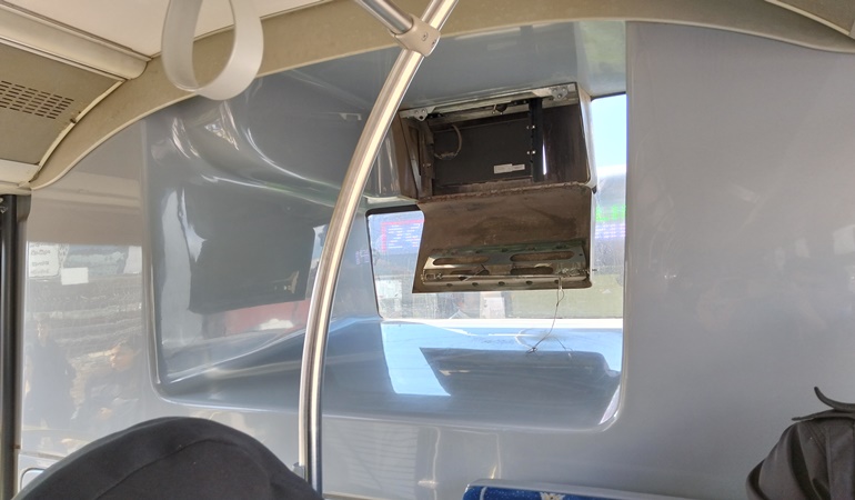 Belediye otobüslerinde dijital ekran karardı!