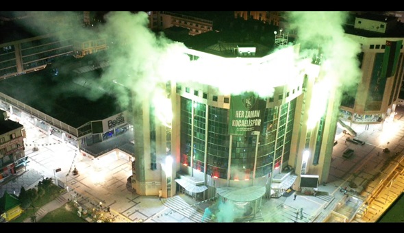 Belsa, şampiyonluk coşkusuyla alev alev yandı 