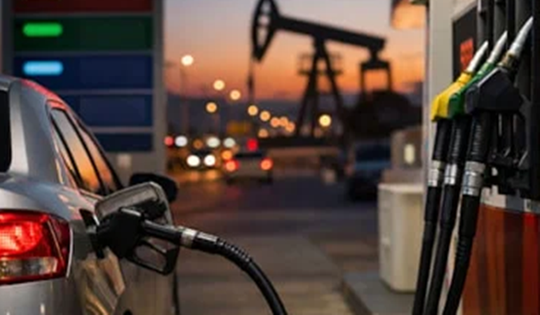 Benzin ve motorine bir zam daha geliyor