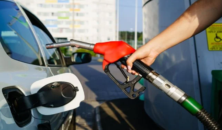 Benzin ve motorine gizli zam