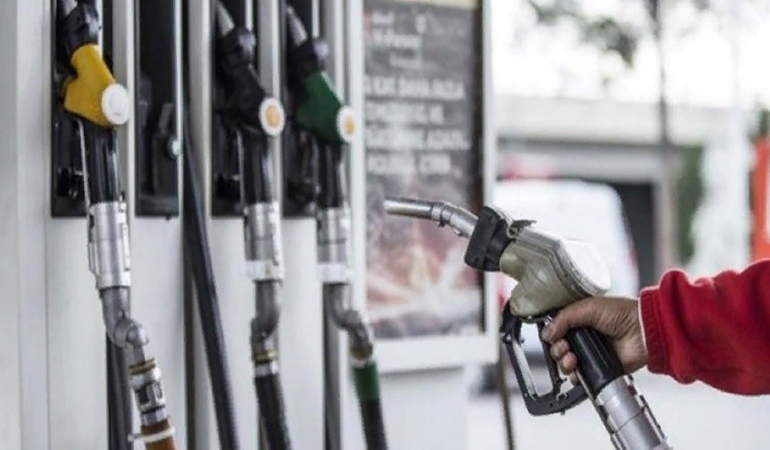 Benzin ve motorine zam geliyor