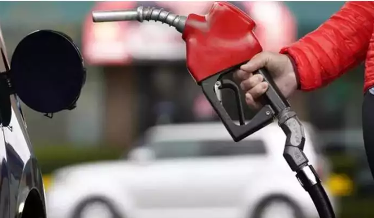 Benzinden sonra motorine de zam