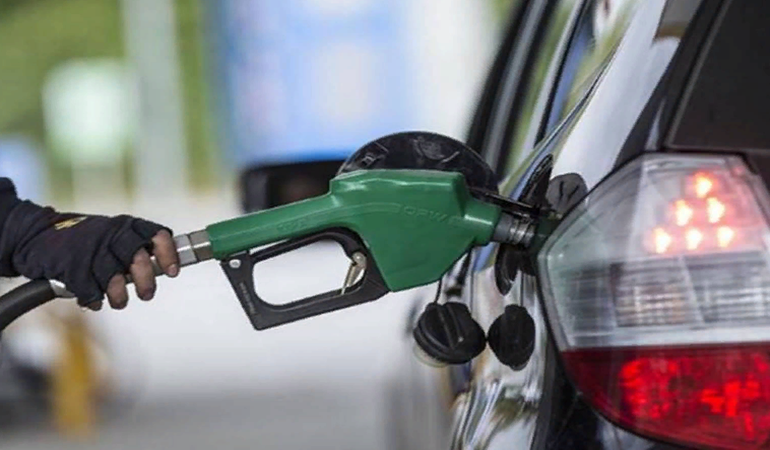 Benzine bir bindirim daha