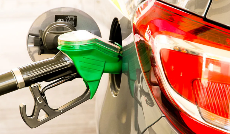 Benzine bir zam daha