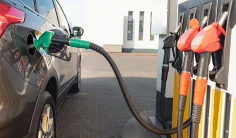 Benzine de büyük zam yolda!