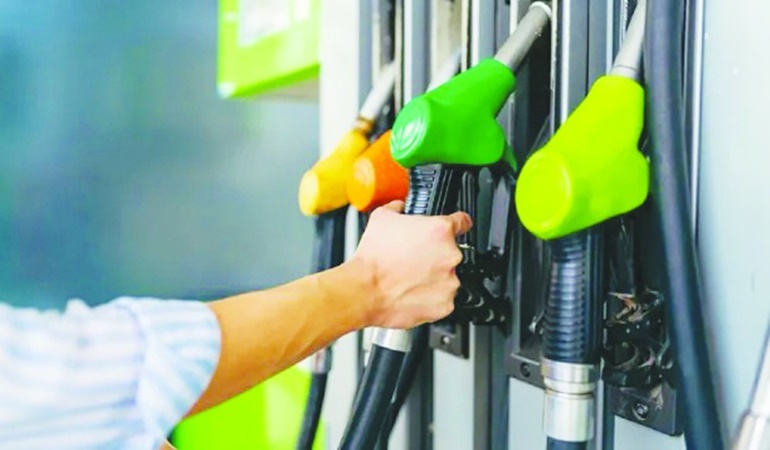 Benzine dev zam