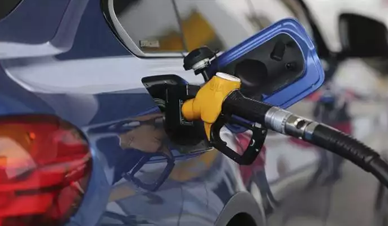 Benzine indirim geldi